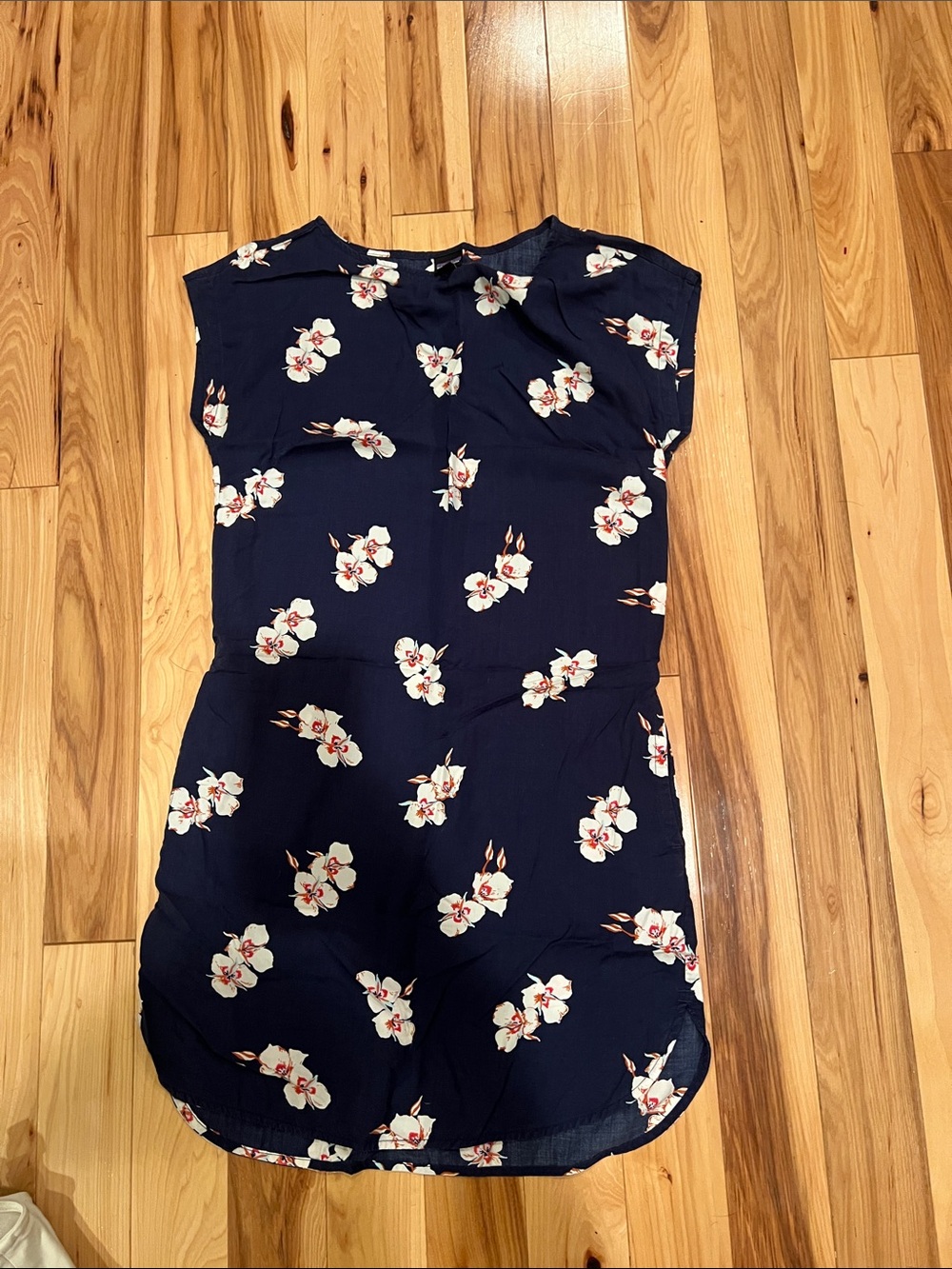 Patagonia Navy Floral Cap-Sleeve Womens dress w/ pockets